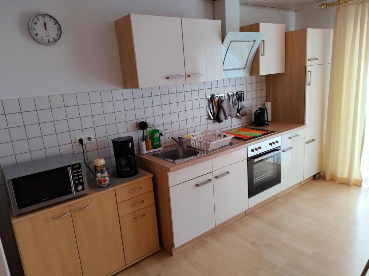 Susis Ferienwohnung Lahnau Екстер'єр фото